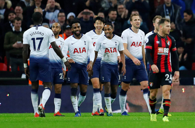 马竞客场成绩不佳引质疑 西蒙尼霸气回应：我们在诺坎普的表现很好（客场战绩欠佳惹质疑，西蒙尼强硬回应：我们在诺坎普踢得不错）