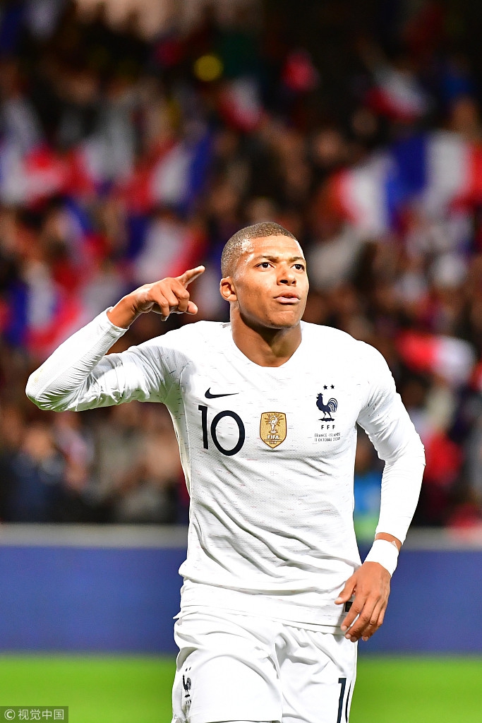 鹈鹕教练：琼斯和普尔的恢复进度相似，我们正让他们尽快归队（鹈鹕主帅：琼斯与普尔康复进度接近，我们正全力促成二人尽快回归）