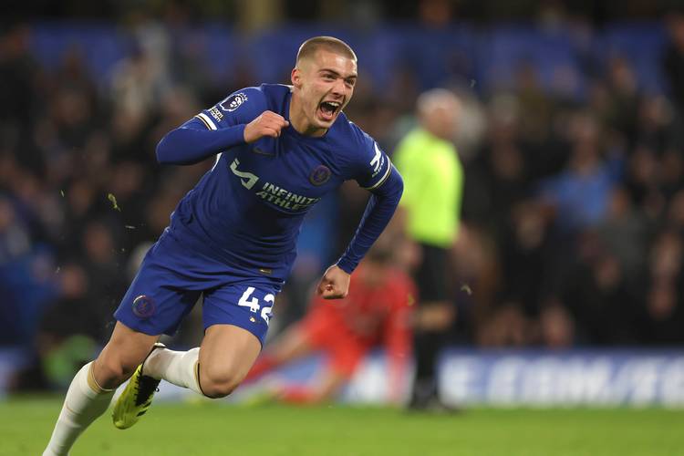 乌姆蒂蒂：18年世界杯对阵比利时，我们赛前战术重点就是狠守（乌姆蒂蒂：2018世界杯对比利时，我们赛前战术核心是强硬防守）