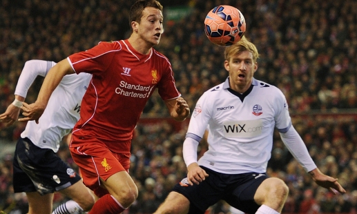 翻修球场，“连滚带爬”为的是“从从容容”（球场翻新，眼下忙乱只为将来从容）