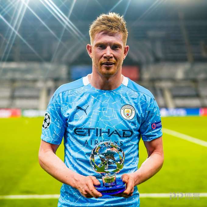 德罗西取热那亚生涯首胜，率队时隔239天再次意甲主场赢球（德罗西迎执教热那亚首胜，球队相隔239天再夺意甲主场三分）