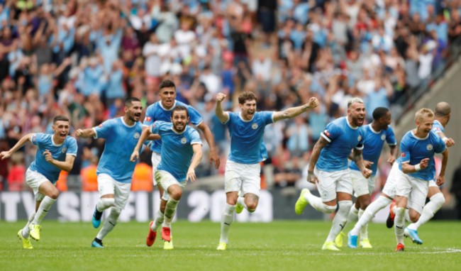 拉波尔塔：如无意外月底回归诺坎普；弗里克在巴萨很开心（拉波尔塔：如不出意外将于月底重返诺坎普，弗里克在巴萨很满意）