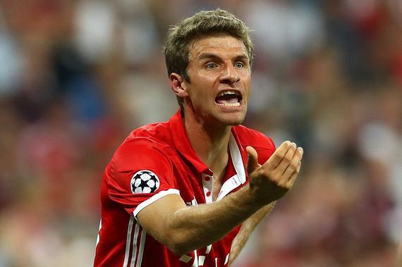 英超榜首再度易主，冠军争夺进入白热化（英超榜首再易主，争冠之战愈演愈烈）