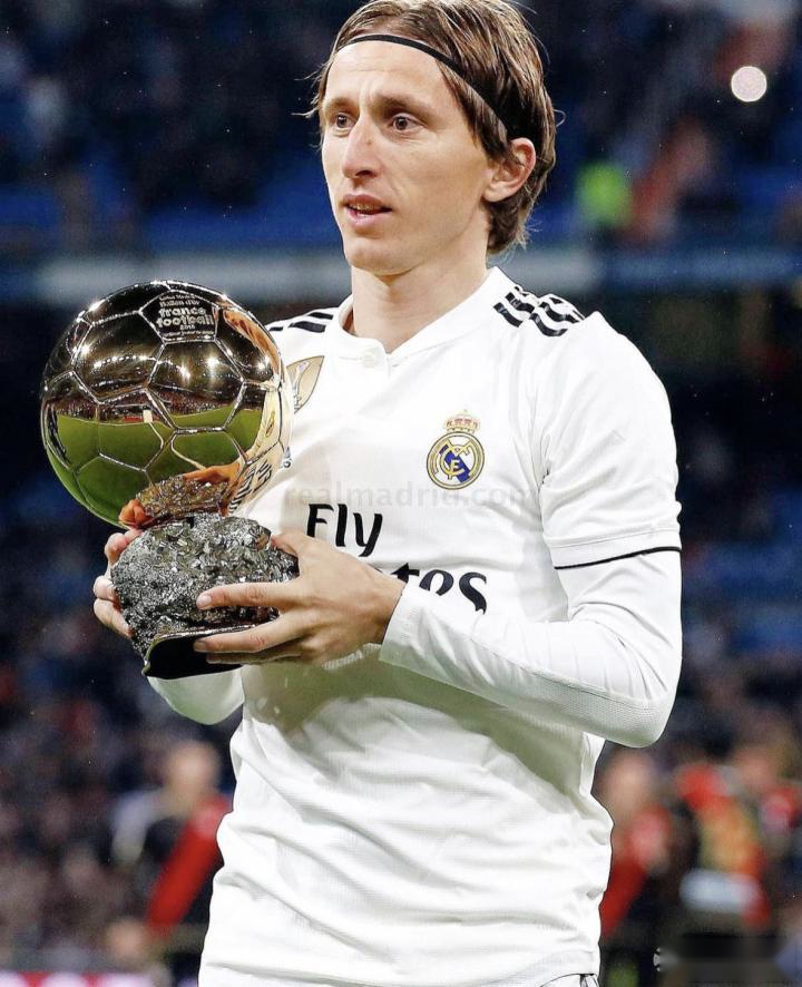 绿帽哥独家：萨拉赫在与球队高层会议时拒绝道歉（传萨拉赫在与球队高层会面时拒绝道歉）