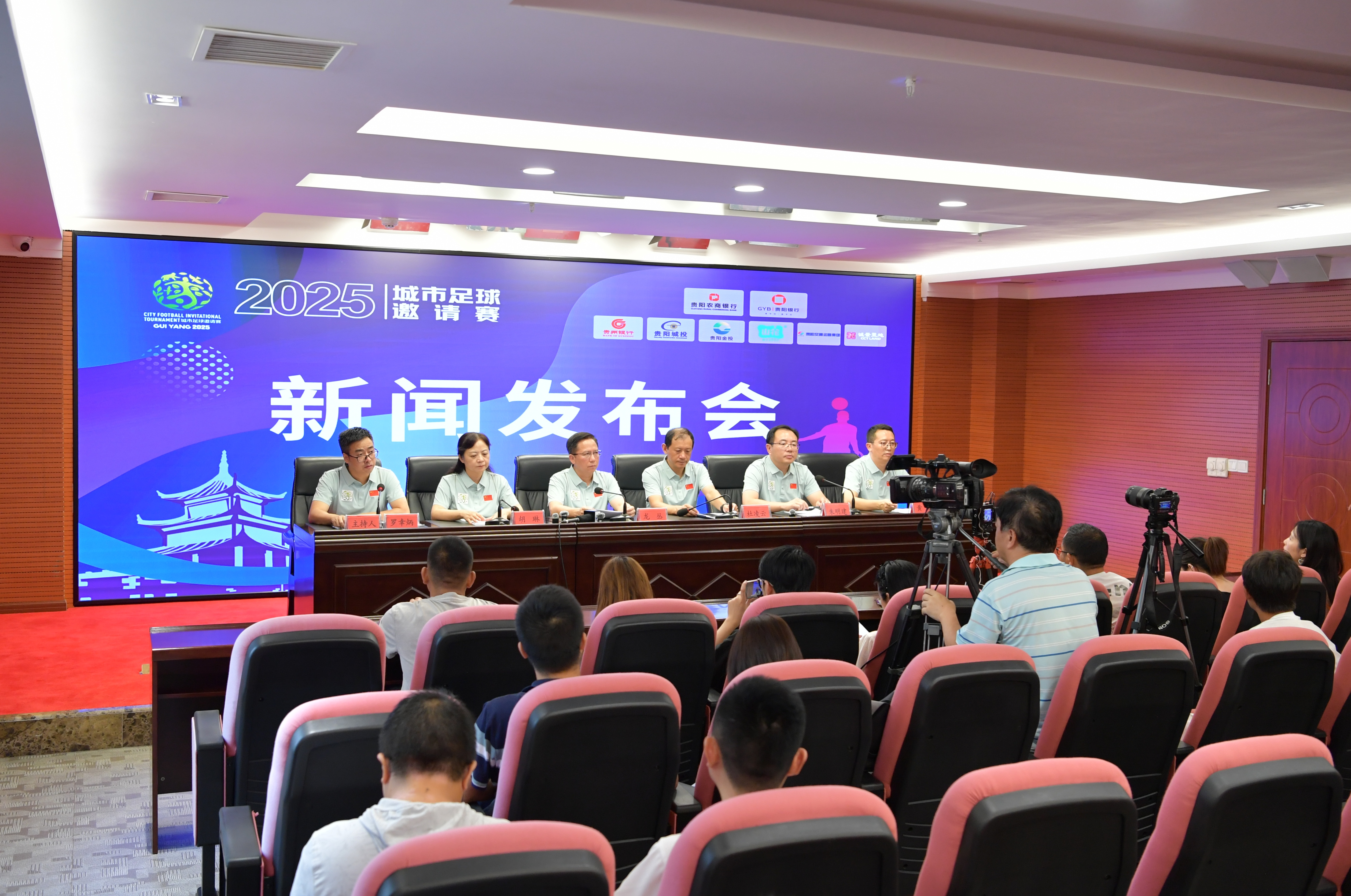 输浙江发布会！张庆鹏不满防守+得分点太少，丁柏瑜直指求胜欲！